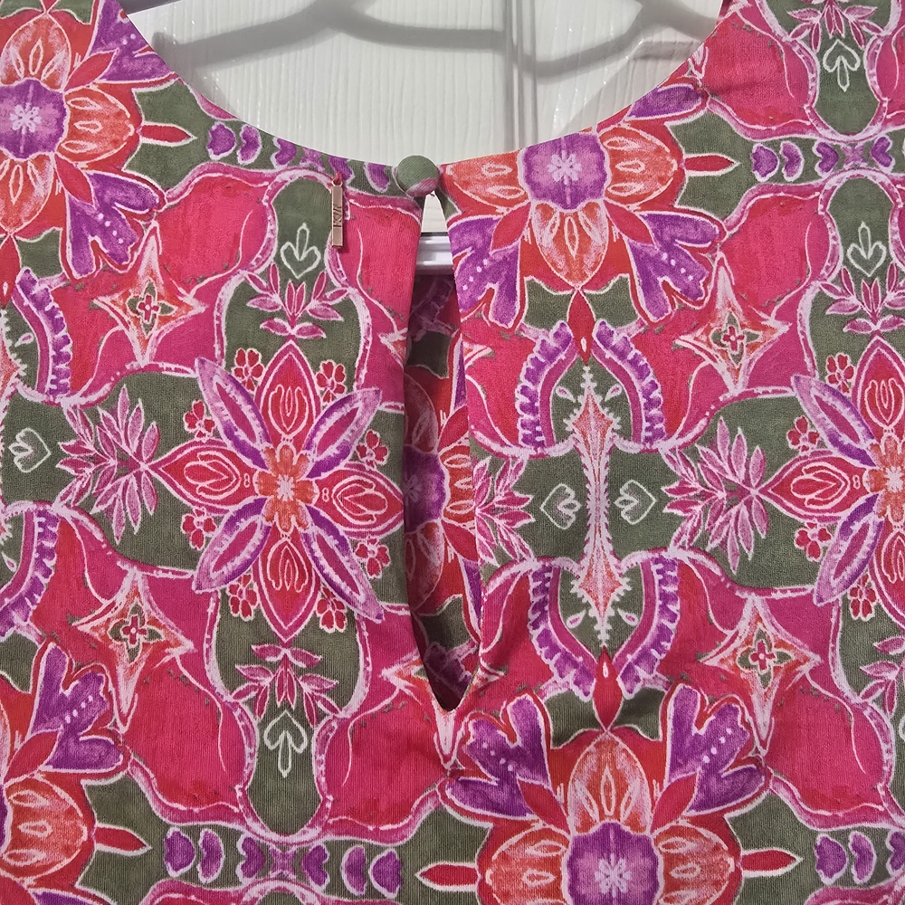 Misa Los Angeles Pink and Silver Graphic Crop Blouse 1068 - Picture 4 of 4